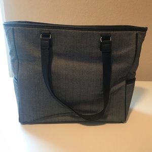 Thirty-one black and white tote